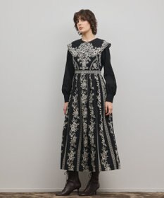 GRACE CONTINENTAL パターン刺繍ワンピース