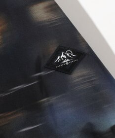 JOSEPH ABBOUD MOUNTAIN 【イタリア素材/軽量/撥水】X-CLIPPER夜景プリント マウンテンパーカー