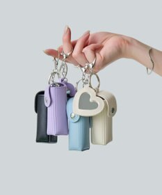 Phoebe 〈ミラー付き〉リップケース　ハート型ミラー　チャーム　レザー調　パープル