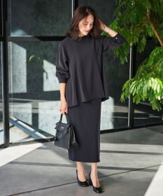 #Newans 〈亀恭子さんコラボ〉パネルタックAラインブラウス