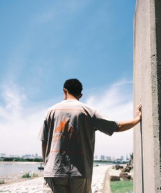 SHARE PARK MENS 【UVカット・吸水速乾・ストレッチ・軽量 】バックプリントポケットTシャツ（L・XLサイズ）