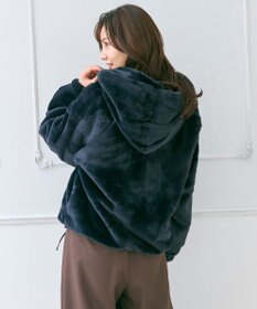 Feroux フード付きフェイクファー パーカー