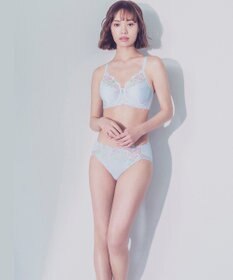 Wing Wing Lesiage 【5000シリーズ】 フルカップブラ 安定感のあるやさしいつけごこち PB5000 ウイング／ワコール