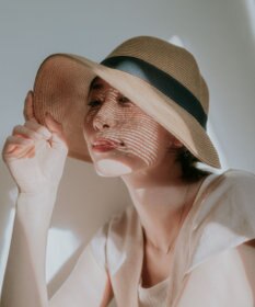 MOONBAT 【遮光98%以上/UPF50＋/UVカット】洗えるペーパーブレード前後差クロッシェ 手洗いOK/サイズ調整可能/抗菌防臭加工