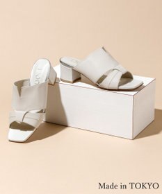 Dominic3 型押しヒール レザーVカットミュール