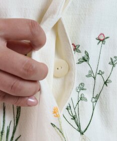 muuc ボタニカル刺繍のジャケット