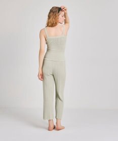 une nana cool とろみ素材がここちよいカップ付きキャミソール　moi room（モアルーム）