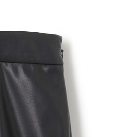 ICB フェイクレザー ナロースカート（サスペンダー付き）