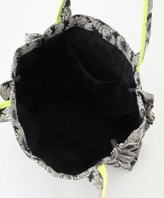 TOCCA 【ヨンア×大人百花×TOCCAコラボカラー有り】PRECIOUS WAVES BAG WITH POUCH ポーチ付きトートバッグ