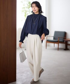 ANY フリルネックブラウス