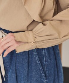 AMERICAN HOLIC フリルVネックブラウス