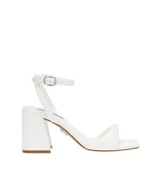 STEVE MADDEN BIBI チャンキーパフィーサンダル