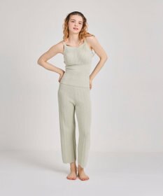 une nana cool とろみ素材がここちよいカップ付きキャミソール　moi room（モアルーム）