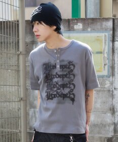 WEGO 【ユニセックス着用ITEM】グラフィックヘンリーネックT（SS）