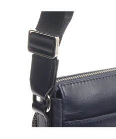 ACE BAGS & LUGGAGE ultima TOKYO ウルティマ トーキョーケヴィン ショルダーバッグ タテ型 レザー 77993