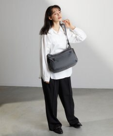 Y'SACCS 【ナイロンタフタ×リサイクルレザー】デイリーショルダー　Mサイズ