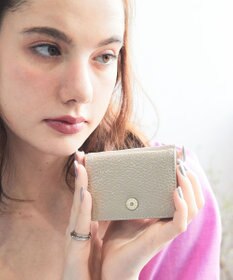 style code 【MERCURYDUO/マーキュリーデュオ】メタリッククラック調型押し　三つ折りミニ財布