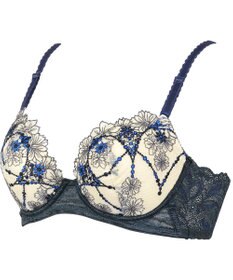 Wing ブラジャー 背中の段差をスムージング 脇高設計 脇から背中すっきり バストの脇流れをブロック 【後ろ姿きれいブラ】 ブラ KB2719 ウイング／ワコール