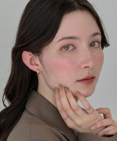 Phoebe 【金属アレルギー対応】オーバルフープスナップイヤリング　シャンパンゴールド