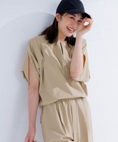 BEIGE， 【接触冷感/UVカット/洗える・BAILA 8.9月合併号掲載】YANN / Vスリットプルオーバーブラウス