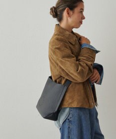 IACUCCI ルオータ ミディアムショルダー ALCE