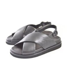 APOM クロスストラップサンダル25