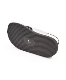 APOM クロスストラップサンダル25