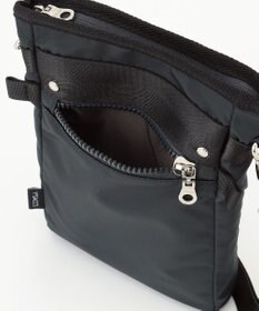 Y'SACCS テープデザイン　トラベルポシェット