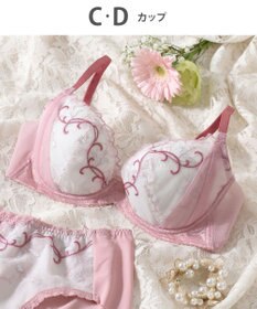 Wing 【エアリーソフトブラ】　ふんわりエアリーな着用感　脇から背中すっきり　ウイング／ワコール　KB2202