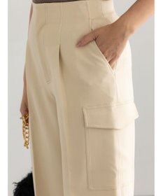 Te chichi カーゴスラックス