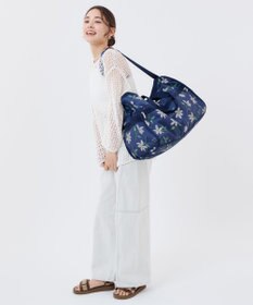 LeSportsac DELUXE LG WEEKENDER/フローラルブルームズネイビー
