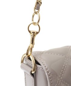 Maison de FLEUR キルティングエナメルバッグ