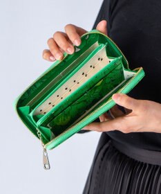 tsumori chisato CARRY 葉っぱ ラウンドファスナー長財布