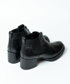 BONTRE 【UNISA/ウニサ】センタージップショートブーツ