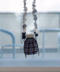 TRICOTE ピクセルタイルポーチバッグ