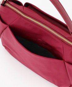 TOCCA 【大人百花掲載】PIECE OF CRESCENT NYLONBAG バッグ