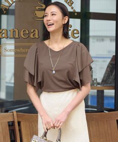 自由区 【XSサイズ~/洗える】ドレーピーポンチラッフルスリーブ カットソー