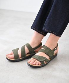 Pointer 本革 甲幅調整 マジックテープ付きサンダル