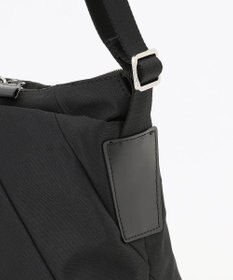 Y'SACCS ストリームラインショルダー