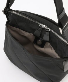 Y'SACCS ストリームラインショルダー