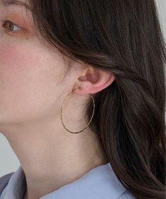 Phoebe ≪雑誌掲載商品≫ツイストラインフープイヤリング　ゴールド