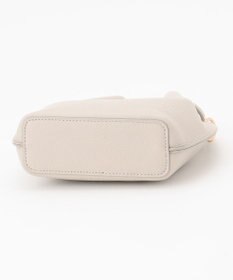 23区 バンブーハンドルミニショルダーバッグ