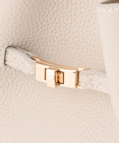 23区 バンブーハンドルミニショルダーバッグ