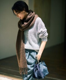 自由区 S 【カタログ掲載】フェザーラメプルオーバー ニット