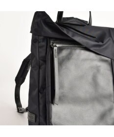 Y'SACCS リサイクルナイロン×カウレザー ラップリュック　Sサイズ