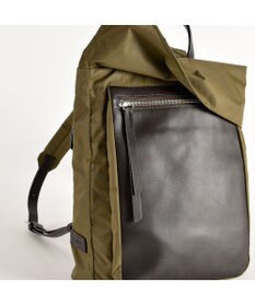 Y'SACCS リサイクルナイロン×カウレザー ラップリュック　Sサイズ