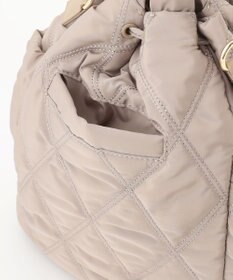 23区 キルティングショルダーバッグ