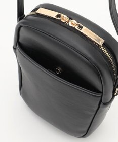 LA BAGAGERIE ランダムプリーツショルダーバッグ タテ