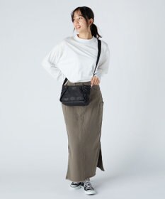 Y'SACCS ヒートエンボス ポルカドットポシェット