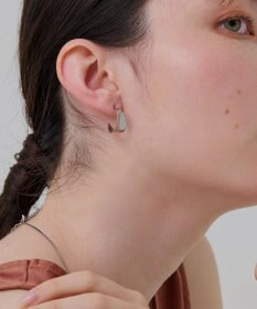 Phoebe ≪WEB限定≫【金属アレルギー対応】エンフォルドフープピアス　シルバー/サージカルステンレス